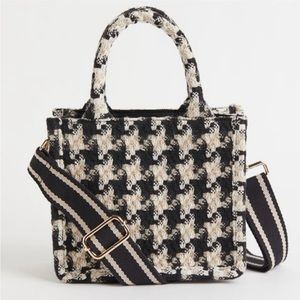H&M Houndstooth cross body bag. Hard to find!!